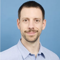 Dr. Hadrien Komaromi